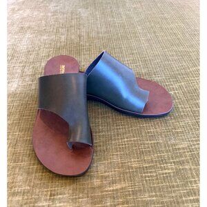 Aerosoft Womens Size 37 6.5 Green Vegan Leather Slide Sandals Bunion Corrector